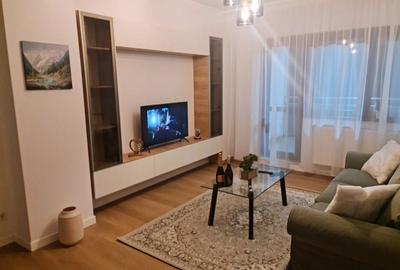 Apartament cu 2 camere decomandat în Apărătorii Patriei