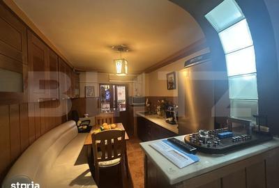 Apartament cu 4 camere în Central - 2