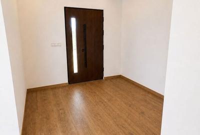 Casă cu 4 camere cu Teren 450 Mp în Podu Roș - 13
