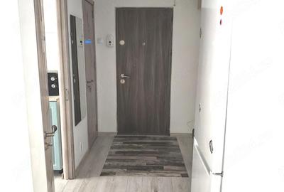 Apartament cu 3 camere semidecomandat în Berceni - 4