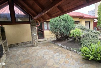 Casă cu 6 camere cu Teren 700 Mp în Vama