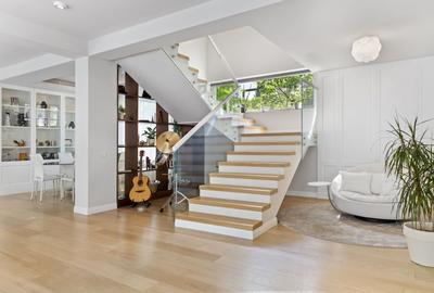 Casă individuală cu 7 camere cu Canalizare în Pipera - 1