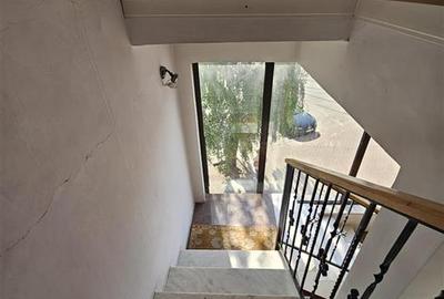 Spațiu comercial, de 240 mp, în Est - 17