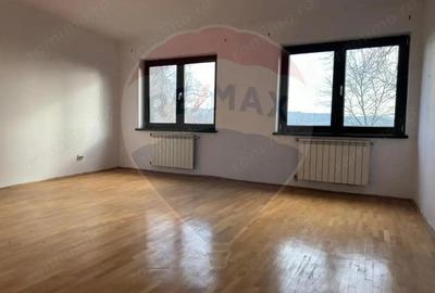 Vila de vanzare in zona Central Campulung-Muscel - 6