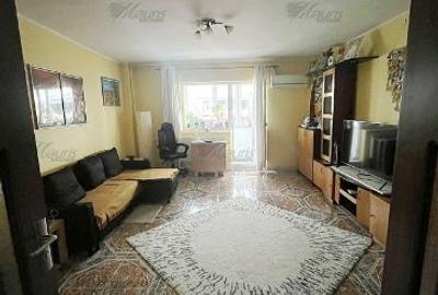 Apartament cu 3 camere decomandat în P-ța Unirii - 1
