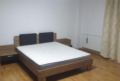 Apartament cu 3 camere semidecomandat, mobilat în Bună Ziua