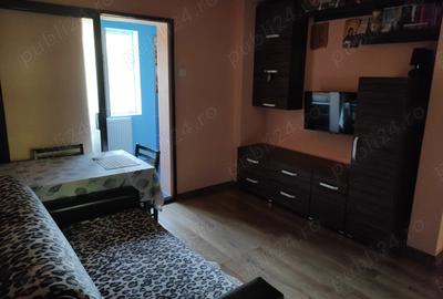 Inchiriez apartament 2 camere, cl Aradului, zona pia?a Verde - 9