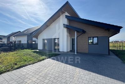 Casă pe un singur nivel INDEPENDENTĂ ENERGETIC - Cartier NOU - 1