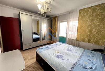 Inchiriere apartament 3 camere etaj 4 zona 13 Septembrie - Novaci Inchiriere apartament 3 camere etaj 4 zona 13 Septembrie - Novaci - 2