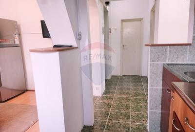 Apartament cu 3 camere de vanzare in zona Central - 6