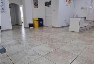 Spatiu de inchiriat in Tomis 3, parter  ideal pentru birouri, productie sau cli - 2
