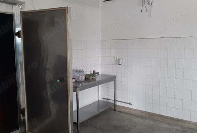 Spațiu comercial, de 220 mp, în Central - 1