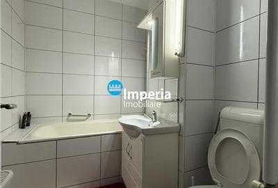 Inchiriez apartament 3 camere, decomandat, Zona Nicolina - Podu Ros - 7