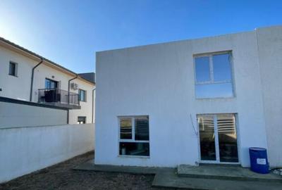 Casa situata in zona Mamaia Sat - 9