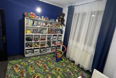 Casa S+P+E+M | 605 mp utili | 10 camere | 3 bucatarii | 4 bai | 3 terase | Garaj - 25