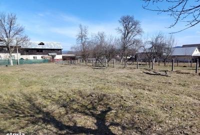 Teren de 400 mp, în Domnești - 2