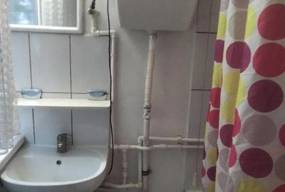 Garsonieră decomandată în Central - 7