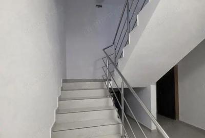 Apartament cu 3 camere decomandat în Central - 5