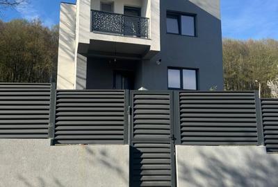 Casă cu 4 camere în Central - 8