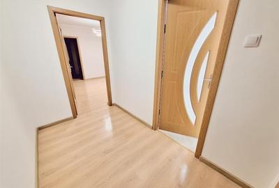 Apartament 3 camere, Renovat 2025, MODERN, etaj 3,Bacau - 32