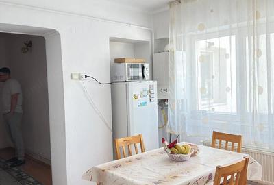 Apartament cu 3 camere decomandat în Central - 4