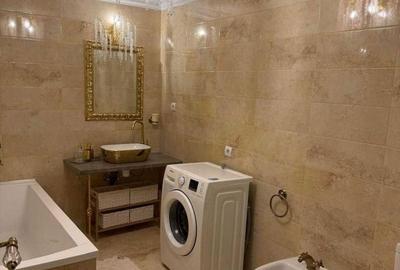 Apartament cu 3 camere în Central - 1
