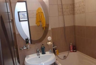 Apartament decomandat, 3 camere, 80 mp, zona Ramada - 18