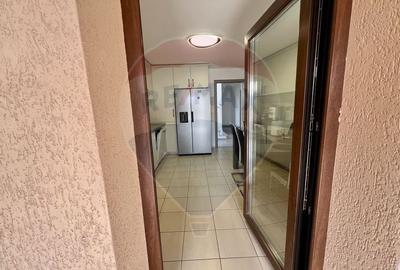 Casă cu 8 camere cu Teren 792 Mp în Cristian - 6