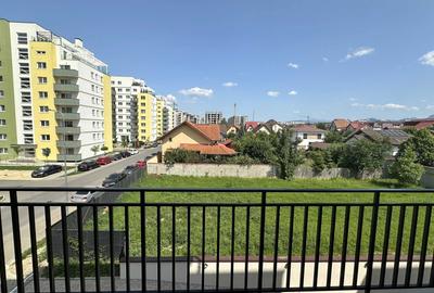 Apartament cu 3 camere decomandat în Tractorul - 8