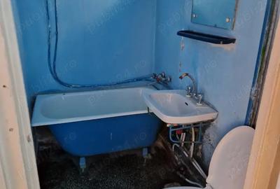 Apartament de vanzare - 2 camere, Petrosani, Str. Aviatorilor, bloc 1 - 4