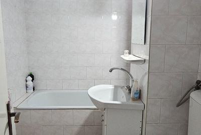 Apartament cu 3 camere decomandat în Pod - 5