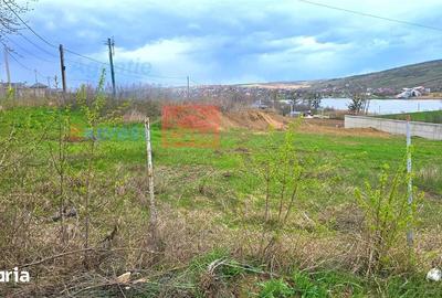 Teren de 852 mp, în Aroneanu - 2