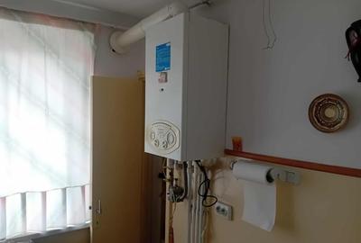 Apartament 2 cam ultracentral 50mp etaj 2 centrala termica termoizolat Apartament 2 cam ultracentral 50mp etaj 2 centrala termica termoizolat - 4