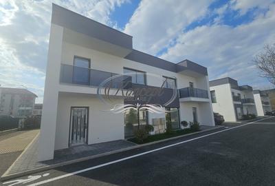 Duplex cu 5 camere cu Canalizare în Florești - 2