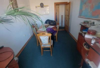 Apartament cu 3 camere în Central - 1