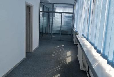 Birou, de 3,658 mp, în Unirii - 10