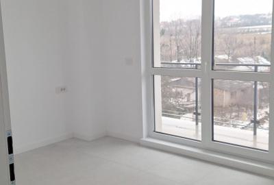 Apartament cu 3 camere decomandat în Galata - 12