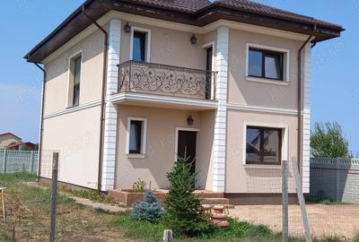 Casă în Domnești - 2