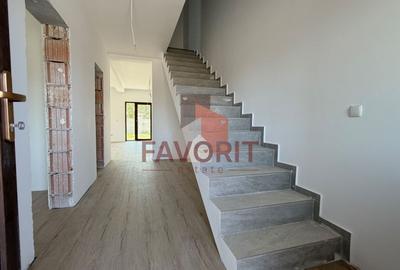 Duplex cu 4 camere cu Canalizare în Moșnița Veche - 7