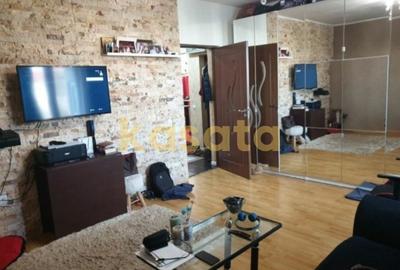Apartament cu 2 camere decomandat în Central - 2
