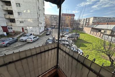 Casă cu 8 camere cu Teren 378 Mp în Unirii