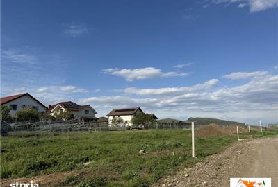 Teren de 424 mp, în Central - 2