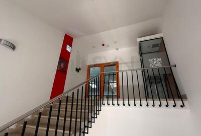 Birou, de 1,100 mp, în P-ța Universității - 6