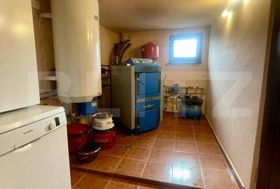 Casă cu 5 camere cu Teren 800 Mp în Central