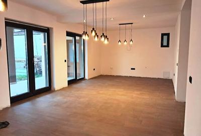 Casă individuală cu 4 camere cu Canalizare în Șura Mică - 5