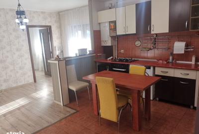 Apartament cu 3 camere în Central - 3