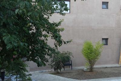 Casă cu 4 camere decomandat în Central - 8