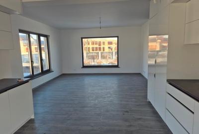 Casă individuală cu 4 camere cu Canalizare în Bilca - 6