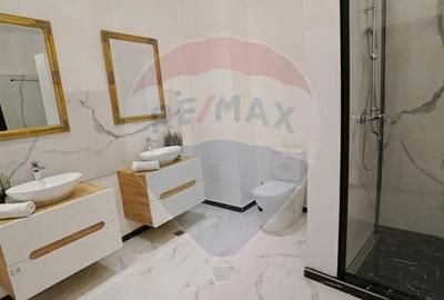 Casă cu 13 camere cu Teren 160 Mp în Tomis I - 13