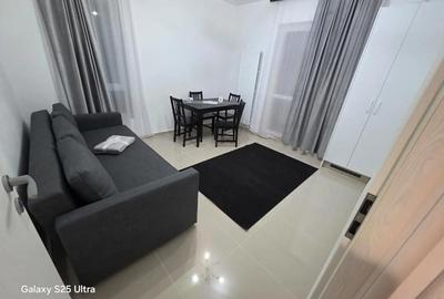 Apartament cu 2 camere decomandat în Roșu
